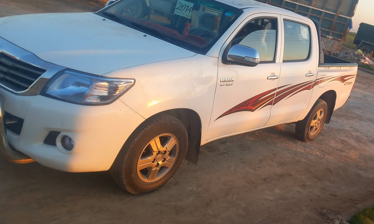 خون السلام عليكم بكم 2014 للبيع اخوان سياره جديده على وضع الشركه جديده بمعنى الكلمه سياره من الدعاميه للدعاميه كلها جديده اخوان رقمها صلاح الدين السياره رقم جديد هزه جديده شاصي 19 تحويل مباشر الاستفسار على رقم الهاتف***********
