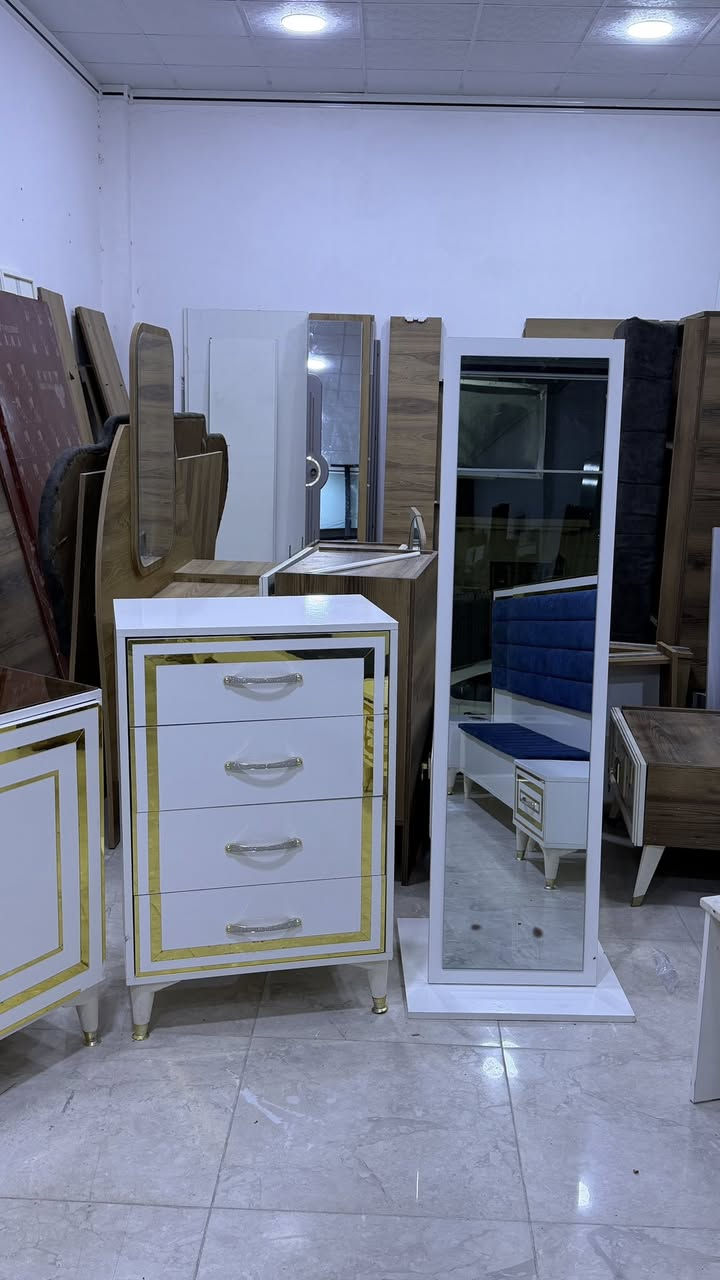 غرفه نوم كلاسك 9 قطع نطافه اخو الجديد السعر 675 الف قفل مع شد ونقل كامل *********** // ***********

