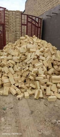 طابوق عله مكلاب شرط الفحص عدد 4300 عله مكلاب طابوكه نظيفه جدا اتصال 07...