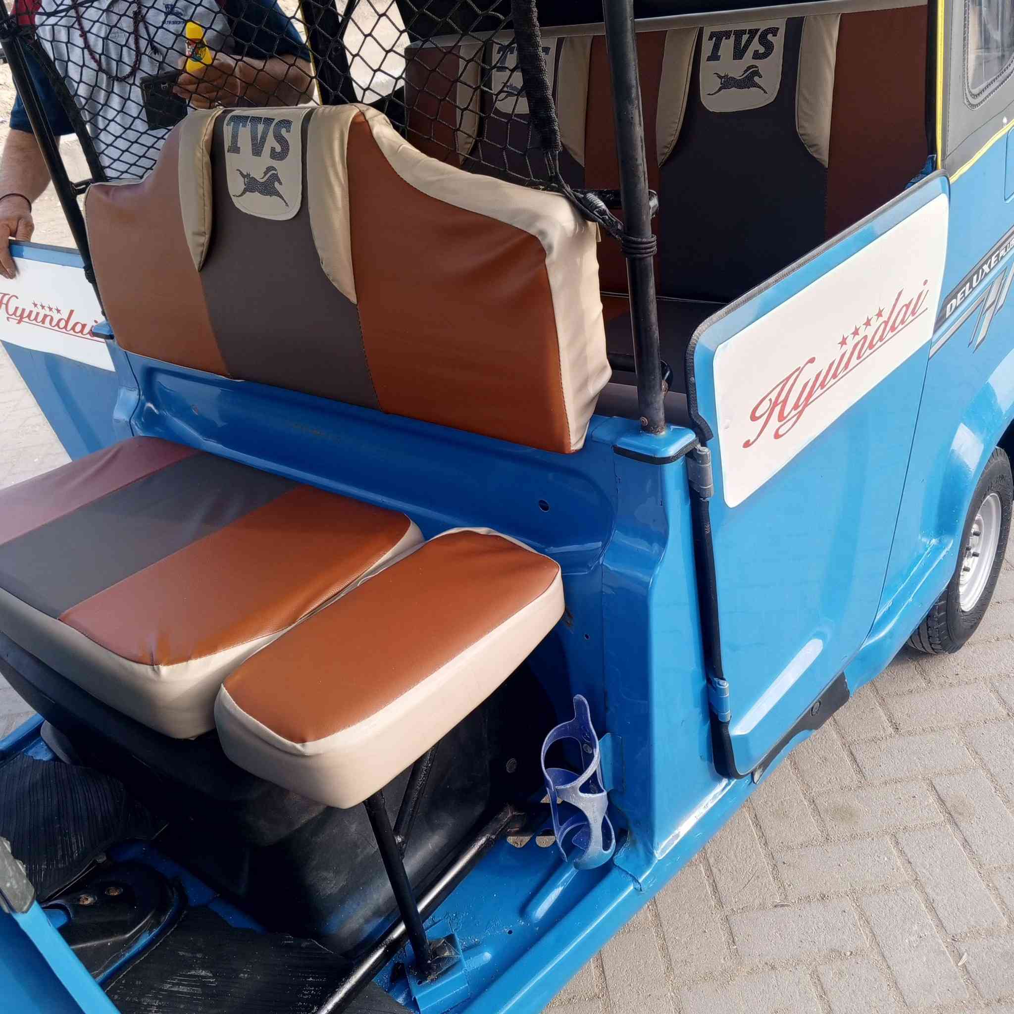 السلام عليكم تكتك للبيع موديل 2021 شهر 11 رقم سنويه بصره حيانيه السعر 70000 وبيها مجال تكتك جديده مامتعوبه رقم الهاتف ***********
