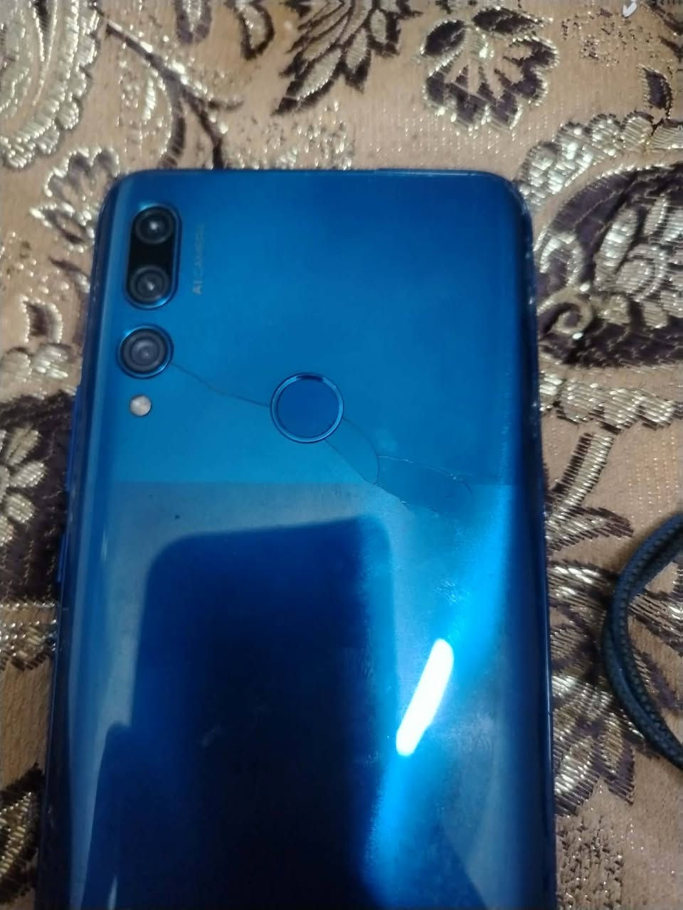 HUAWEI Y9 Primeللبيع
ذاكره128ذاكره عشوائيه4

جهاز كدام العين بي فطر بل كلاز الخارجي وفطر بل ظهر

اي عيب غير هذن مابي

ببجي30فريم يشغل بيس

جهاز مال بيت

السعر 70وبي مجال حك الجيه +قادسيه ال ثانيه للتواصل خاص او ***********
