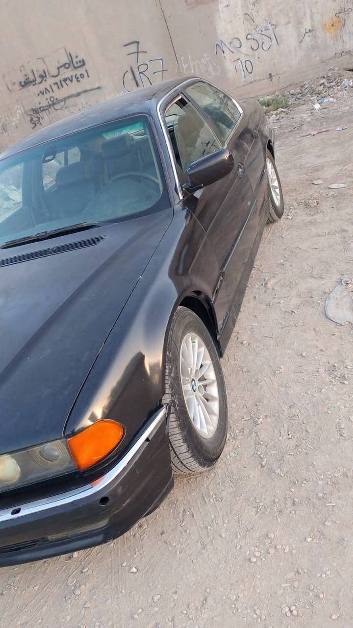 سلام عليكم بي ام خفاش 740
للبيع فقط رقم بغداد سياره   السعر 40 وبيه مجال الاستفسار على الرقم *********** مكلف بلنشر مكان سياره بابل
