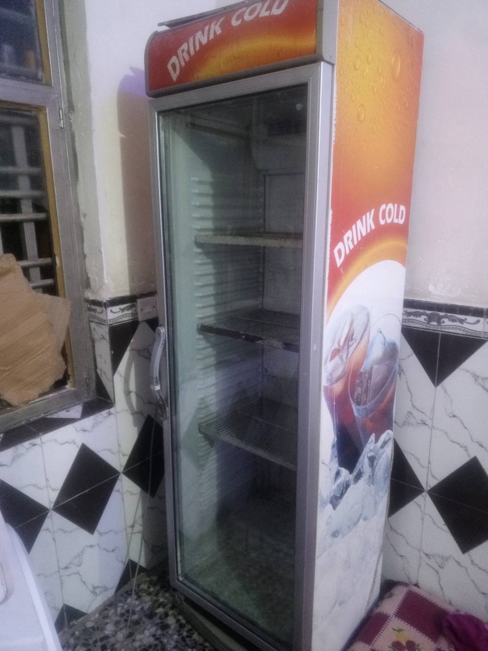 سلام عليكم غراض مطعم نضيفه للبيع وبسعر مناسب تريد ابيعلك كوم تريد ابيعلك قطع مكاني بغداد الشعله هاذ رقمي واتساب اتصل وبيك خير وادلل مستعجل حيل ع بيعتهن عدي ضرف اشراي هاذ رقمي واتساب ***********
