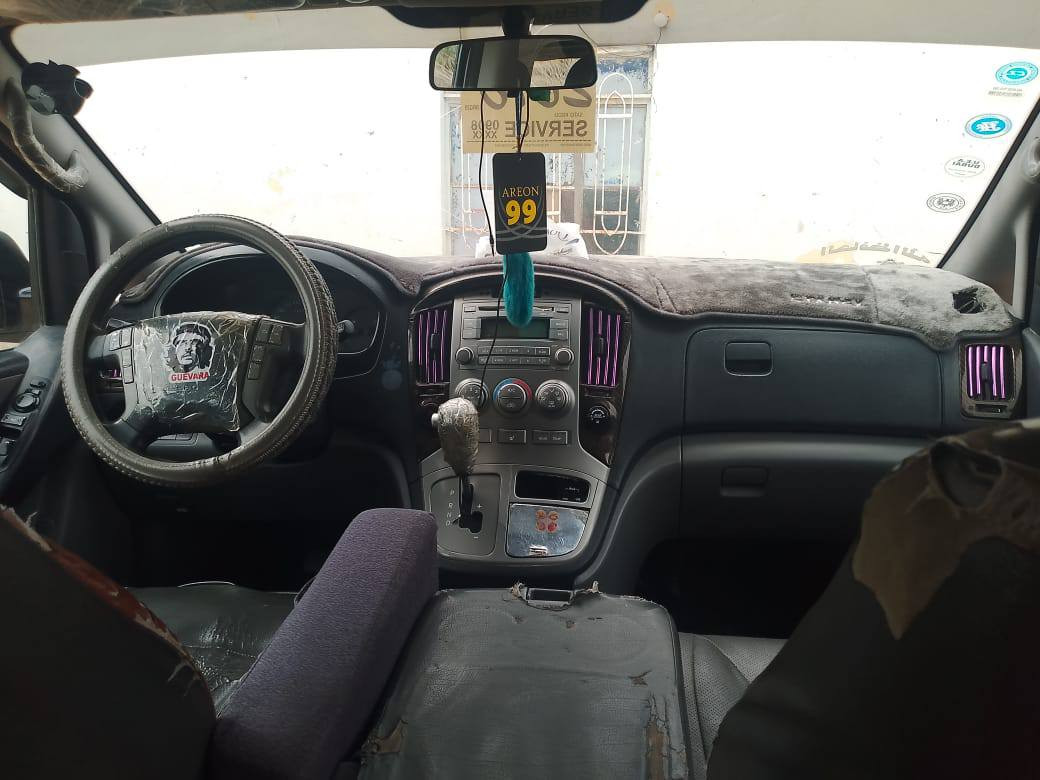 السلام عليكم شباب ستاركس 2016جاهزه من كلشي تخم تاير حداديه  كير ومكينه كارتون داخل جلد لايت زنون 
مكينه سبلاين حادثه جاملغ اماني فقد بدون ارباك ولا عابره والباقي كفاله عامه 
سستم كامل جديد توني شديته الاصلي سل ستيا 
مداور ثاني يوم 
سياره ما متعوبه  مال جناي برغي ما ناقصه ✅
رقم الستفسار***********
مكان السياره السماوه قضاء الوركاء
السعر دفترين30
