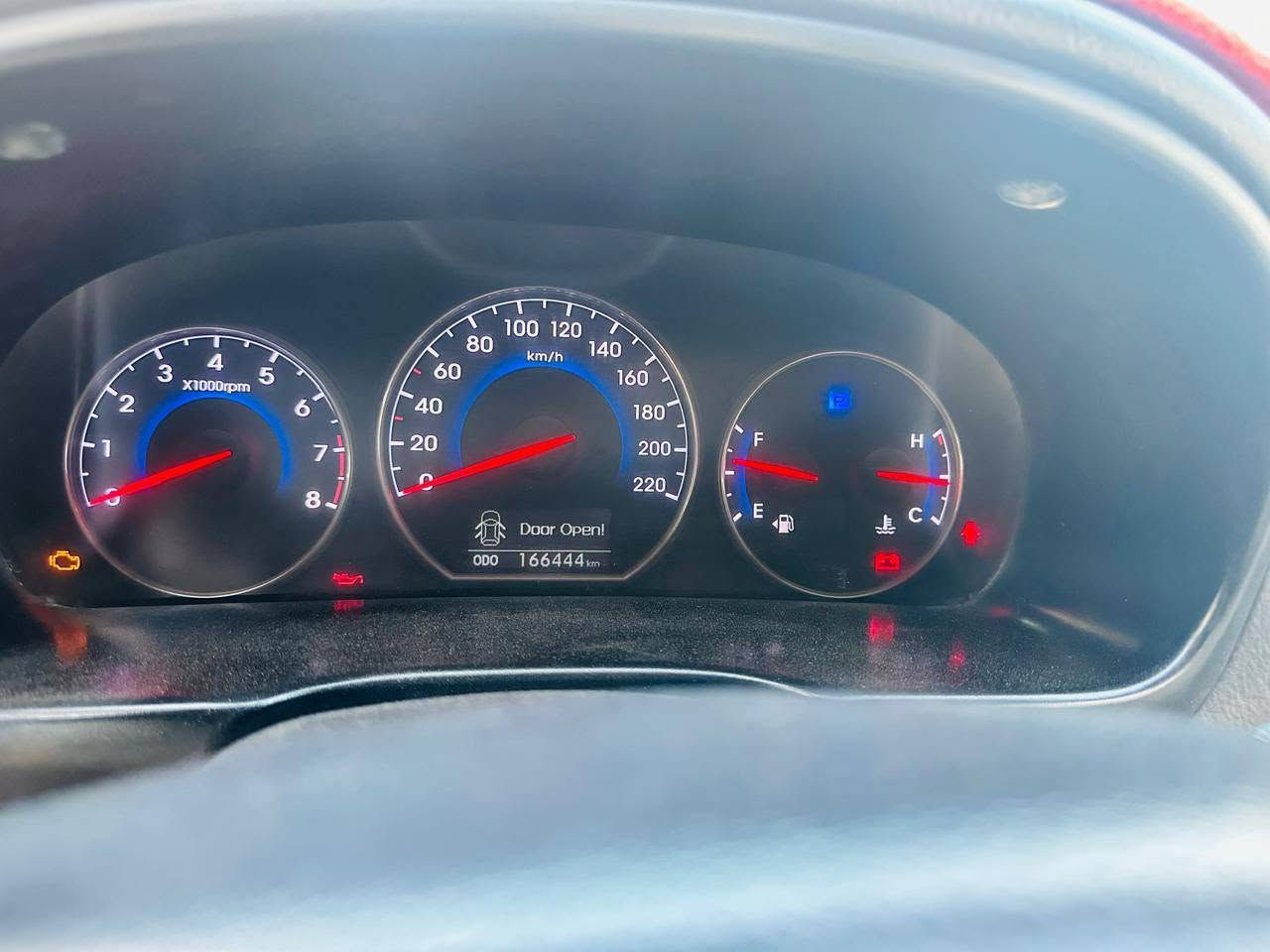 سنتافيا خليجي موديل ١١ للبيع مواصفات السيارة ٦ سلندر سبعة راكب ٣ قطع تبريد تحكم ستيرن جهتين اشاير بالمري كاميرا بلاديه كراسي كهرباء الاماميات فتحه سقف بدون صبغ كير ومحرك بدون تبخير بدون تنقيص والسيارة عليها ادامة كاملة بيع او مراوس بسيارة سوناتا
***********
