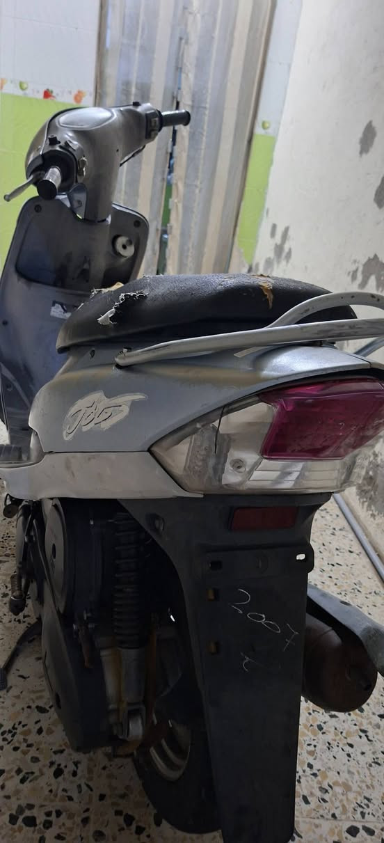 السلام عليكم 
ماكس منغولي للبيع
شغاله سلف هندر كهربائيات
 السعر 475 وبيها مجال
للاستفسار : *********** متواجد واتساب
