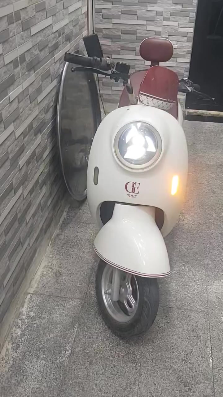 دراجه كلش نظيفه السعر 750 سكن بغداد مدينه الصدر رقم الهاتف***********
