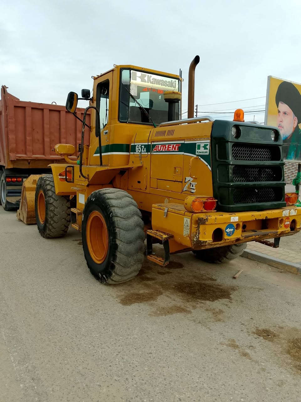 للبيع او مراوس تريله كاوسكي وارد امريكي65 مديل 2000مكينه كمنز رقم بابل نگليزي مكينه جاهزه للعمل سعر280وبيه مجال مكاني ديوانيه قضاء شنافيه ***********
