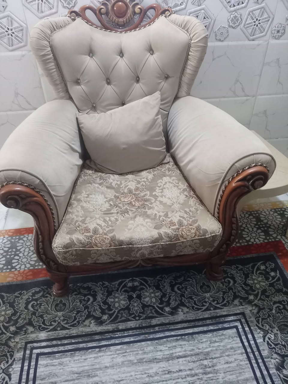 كرسي زان تركي اخوالجديد للبيع75الف مكانه كنطرة السلام
***********
