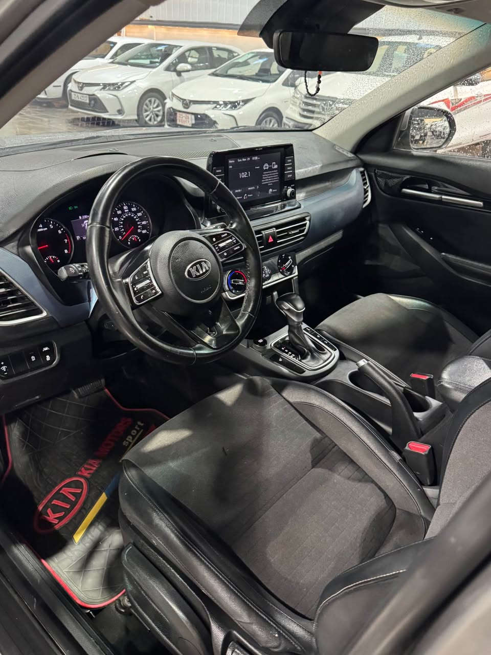 kia seltos 2021 
ماشیة ٦٠ الف کیلومتر 
مکینة ١٥ و توربو 
فور ویل
بس بوند سبخ بدون دواخل 
ایرباک طاک راجع سیستم 
سنویة جدید رقم جدید شرط تحویل و غرامة
رقم شاصي موجود صورة  
سعر ١٤٢ 
مکان سلیمانیة
*********** السليمانية, العراق
