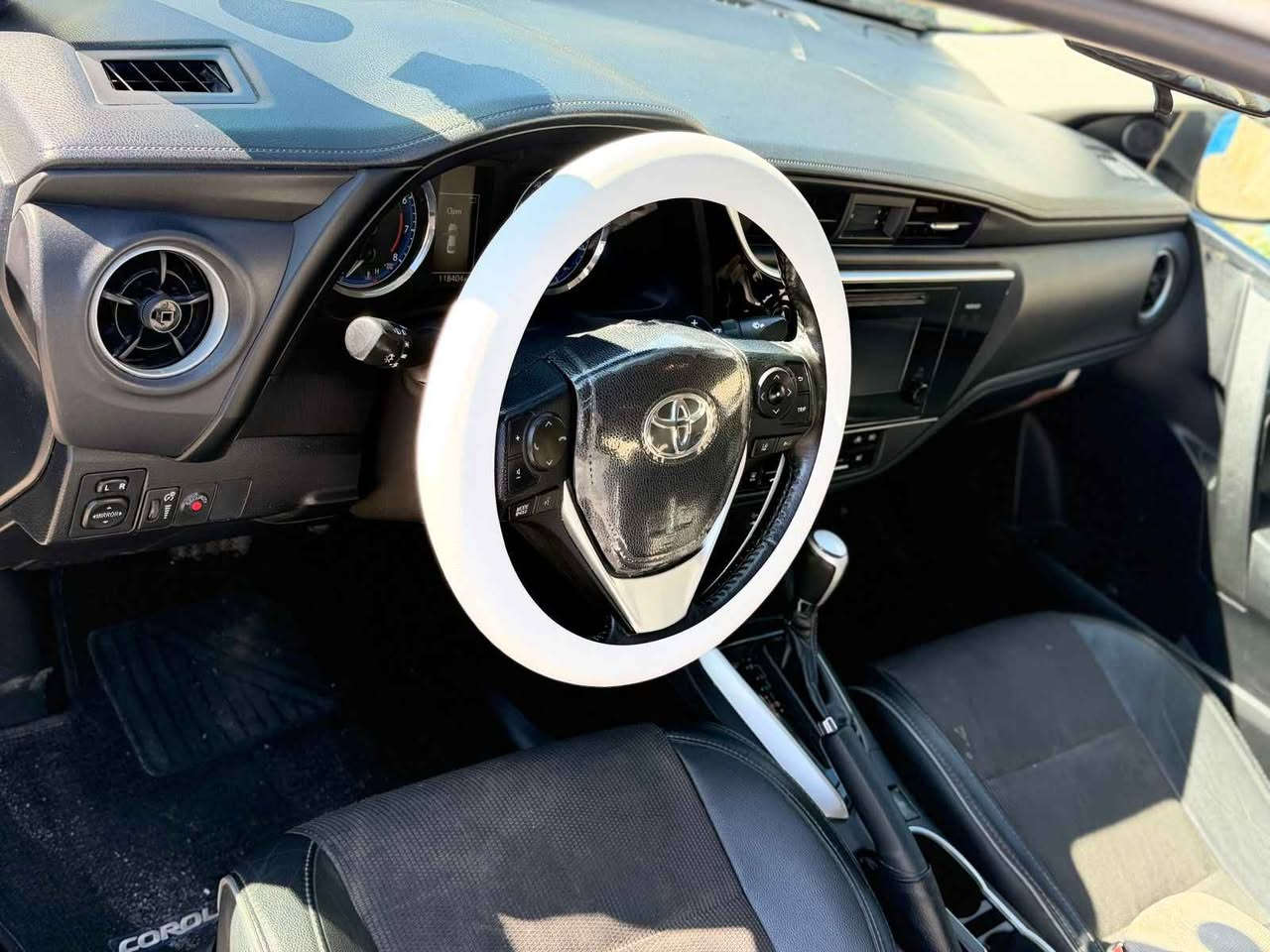 رقم سليمانيه 
رقم سنويه هزه جديد 
مثبت سرعه 
شاشه حجم كبير
تحديد مسار 
نظام ايكو
رادر سرعه
مرايه هيتر 
كشنات هيتر
كير محرك شرط
بجم كبس
سياره كلين بدون ضرر بدون تبديل
بي تعديل بارد حافه بنيد

مكان كركوك 
  
سعر خاص لطفا 
الاتصال على رقم 
*********** كركوك, العراق
