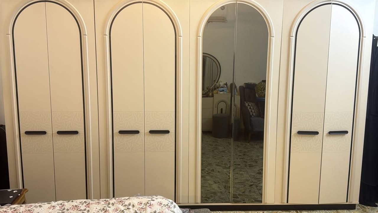 غرفه للبيع جديده اشهر صارلها مابيها ولاشخط بعدها بلجياسه خشب عراقي تصميم تركي تكمه متتحرك واتساهللكم بسعر مستعجله علبيع لان داشيل استفسار خاص


**إذا كنت صاحب هذا الإعلان وتريد حذفه لأي سبب، رجاءا أرسل رسالة إلى الدعم الفني**
