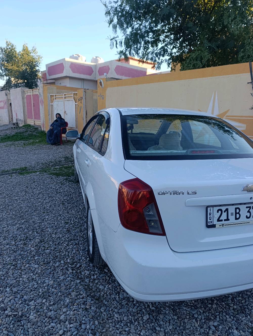 اوبترا  2011  رقم جدي لون ابيض رقم سليمانية باسمي سنوية  وهزة وبراد جديد  محرك وگير شرط
 تبريد وتدفئة
كير اوتوماتيكي
مكفولة من الضربة والصبغ بيهة بس بارد وشبر كارت بالسقف
شاشة ايباد تحكم استيرن جام كهربائي تحكم مرايات كهربائي سيارة نضيفة مال بيت ماشية 167 الف 