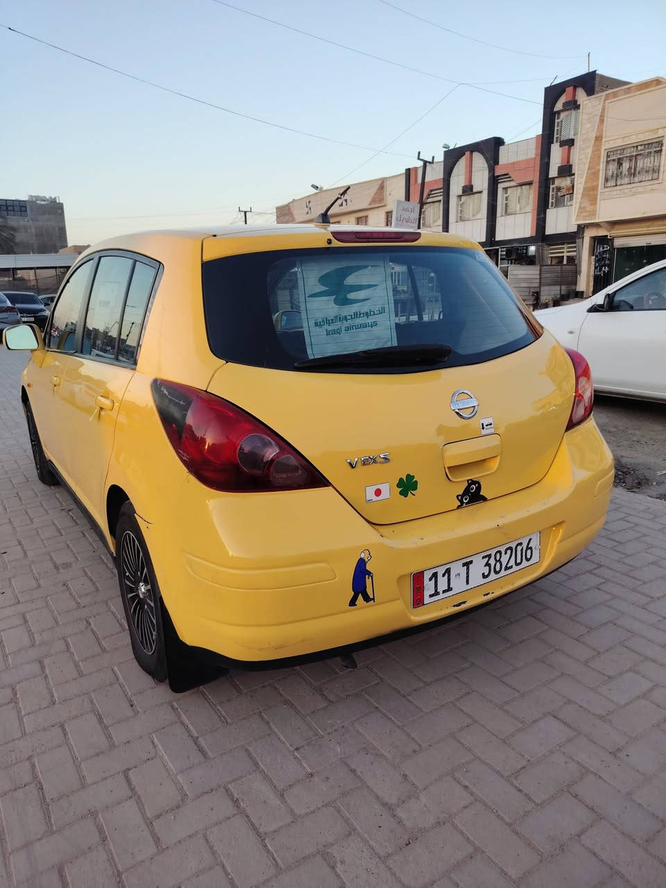 للبيع نيسان فيرسا ٢٠٠٧ رقم بغداد الجديد هزه جديده ب اسمي كير محرك كورلا حداديه تخم تاير سياره جاهزه ونضيفه بدون دواخل مكان بغداد حي الجهاد السعر ٥١وبيه مجال مصفره هيئه وغرامات ***********
