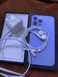 ايفون ١٣ • اصلي • توصيل مجاني