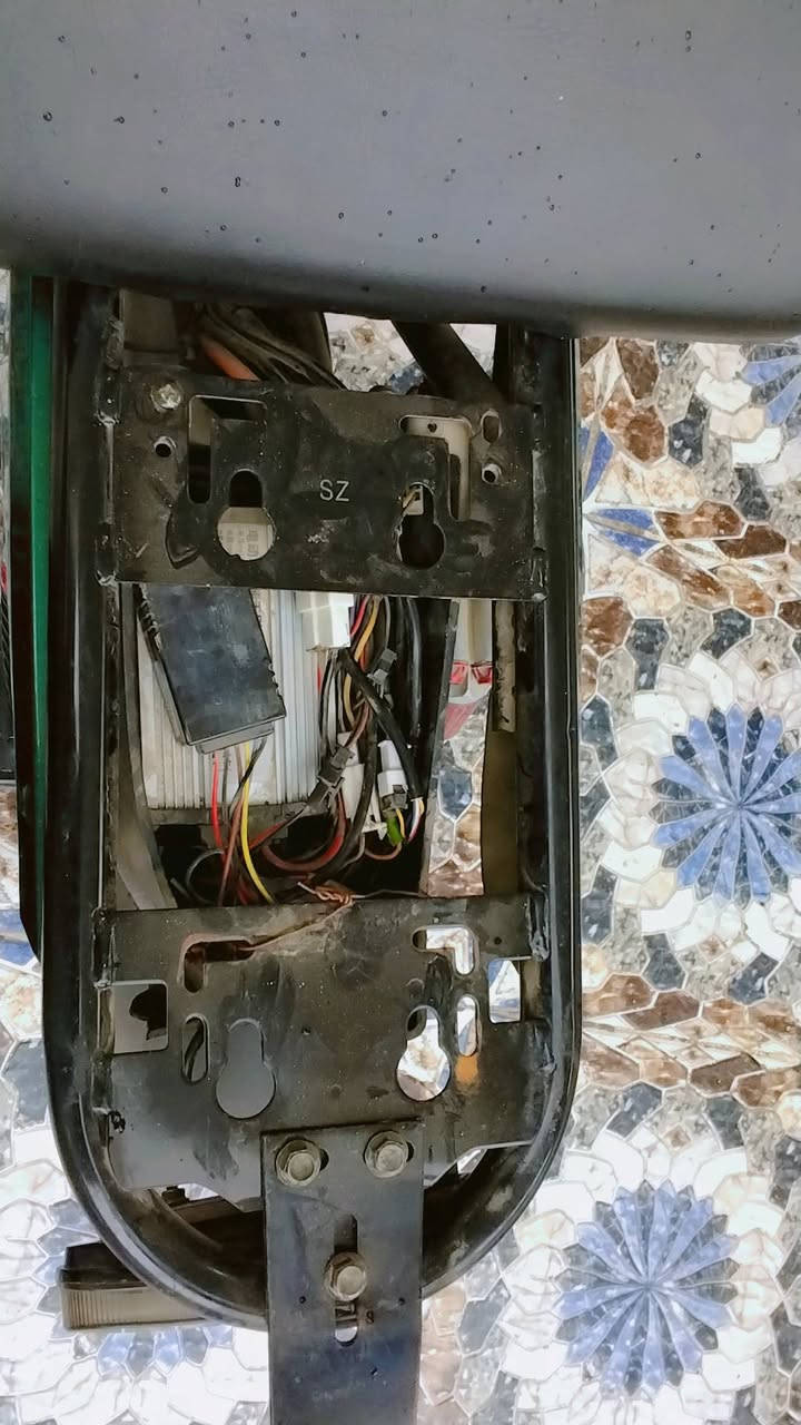 السلام عليكم للبيع بايسكل شحن موديل 2024 بايسكل نضيف بطاريات جدد تايرات جدد بس الهورن عاطل السعر 300وبي مجال ديالى بهرز  مراسلة خاص عل مازنجر


**إذا كنت صاحب هذا الإعلان وتريد حذفه لأي سبب، رجاءا أرسل رسالة إلى الدعم الفني**