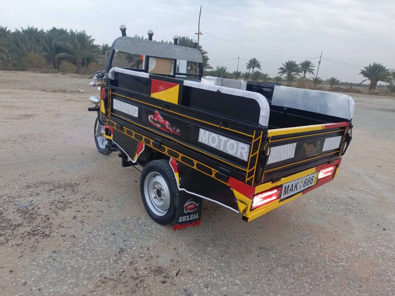 السلام عليكم ستوته للبيع موديل 20 ستوته حلوه اجازه شغاله مقفوله شاصي رقبه اوراق اصولي كان بابل الشوملي السعر 1450 وبيها مجال***********
