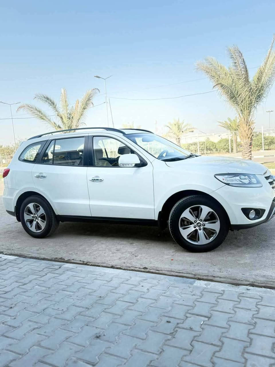 سنتافي موديل 2012 فول مواصفات وارد خليجي مكينه دوش 4 سلندر 2400
ماشية 79 الف نضافة فول بيها جاملغ امامي تبديل صفحه السائق والبنيد بي تكحيل كلش قليل ممبين وتكحيل مقدار اصبع بالباب الخلفي صفحه السائق كلش صغيرة وممبينه والباقي كفاله 

تخم تاير جديد والنضافة فول ع وضع الشركه وماماشية هواي سبيرها مانازل وعدتها ع وضعها كاملة ومهتمين بيها مخليها بكراج مسقف للرغاب والي يدور نضيف تفيده مال جناي رقم نجف بسمي مداور ثاني يوم رقم تليفون

‏‪***********‬‏
