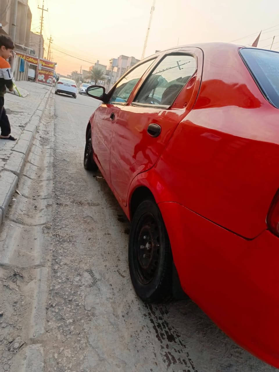 أڤيو ميديل 2006كير ومكينه مكفولات سياره متجايه تجيته مو قويه باقي تفاصيل أتصال ع رقم *********** السعر ٣٢و بيه مجال للطيبين.
