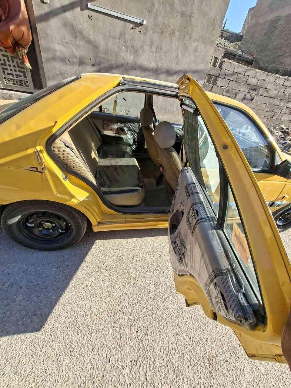 سلام عليكم بيجو لميس 2012 مكينتها تنقص سياره باسمي مصفره هيئه وغرامات مكان السياره بغداد بلديات السعر 30   
رقم التلفون ***********
