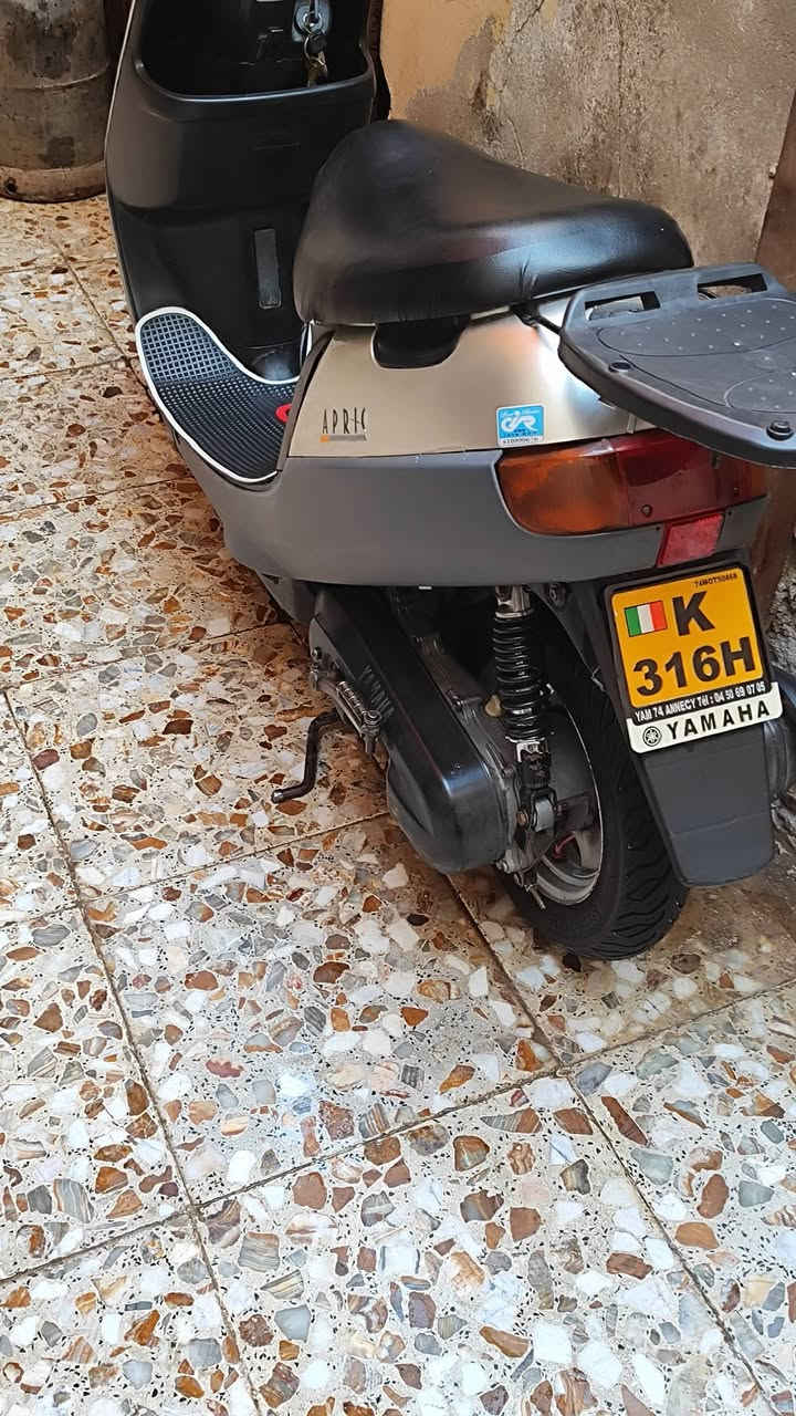 سلام عليكم شباب زهره للبيع مجفته تجفيته اصليه كفراتها اصليه نقص بيها بس سلف شلعوا معدل فول مكاني ديوانيه مركز ***********
