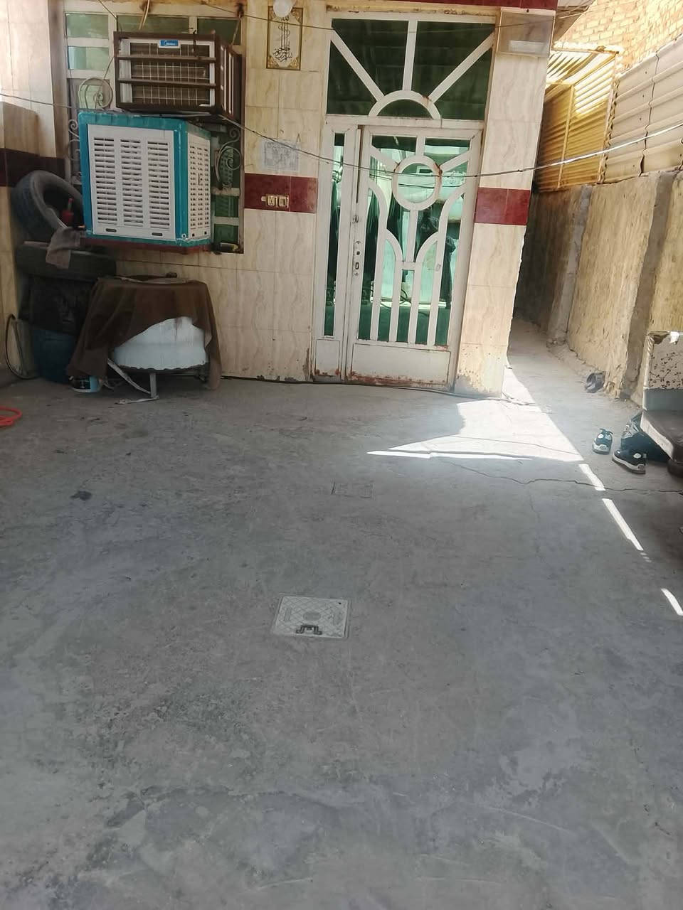 دار للبيع مساحه١٣٣ طابو صرف واجهيه ٥ ونص ونزال 20
في حي العسكري

بحتوي على استقبال ٦*٣ ونص وهول ٥*٤ وغرفه نوم ٥*٤ والطابق الثاني يحتوي على غرفه نوم ٦*٣ ونص وكلدور وحمام بطابق الارضي وصحيات خارجيه وطارمه تكفي سياره

125 وبي مجال

للتواصل مراسله الصفحه


**إذا كنت صاحب هذا الإعلان وتريد حذفه لأي سبب، رجاءا أرسل رسالة إلى الدعم الفني**
