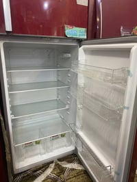 ثلاجه جديده • تبريد وتجميد • رصاصي واحمر