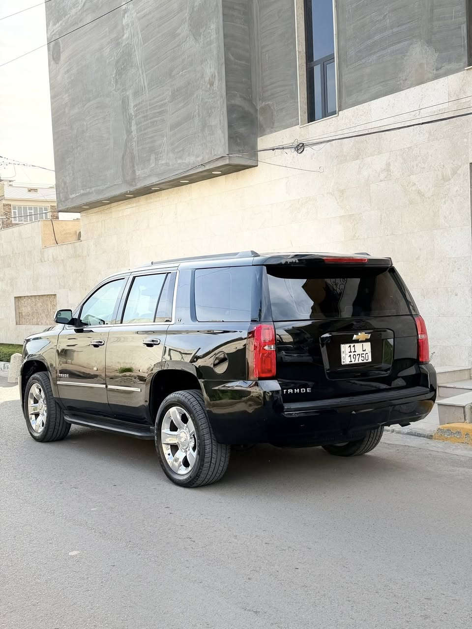 السلام عليكم 
تاهو 2015خليجي رقم بغداد بسمي تحويل مباشر 
مواصفات ال lt1معروفة 
بيهة صبغ اذا طخة بسيطة جاملغ امامي ايسر وربع باب السايق 
السعر 295وبيهة مجال للشراي 
اي استفسار ***********
مكاني بغداد قرب جامع النداء
