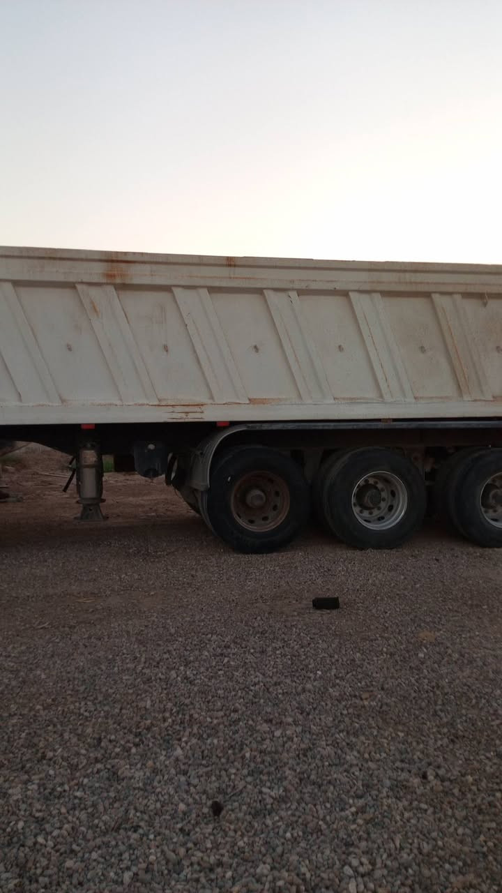 سلام عليكم سكانيه لبيع راس وعربانه كير عادي  900 مكينه R420  تخم تاير  عربانه نضيف ذرعته ويا تعلوا 32 بدون تعلوا 28 موصفات سيارة خير من الله  سنويةجديد رقم الهاتف ‏‪***********‬‏
