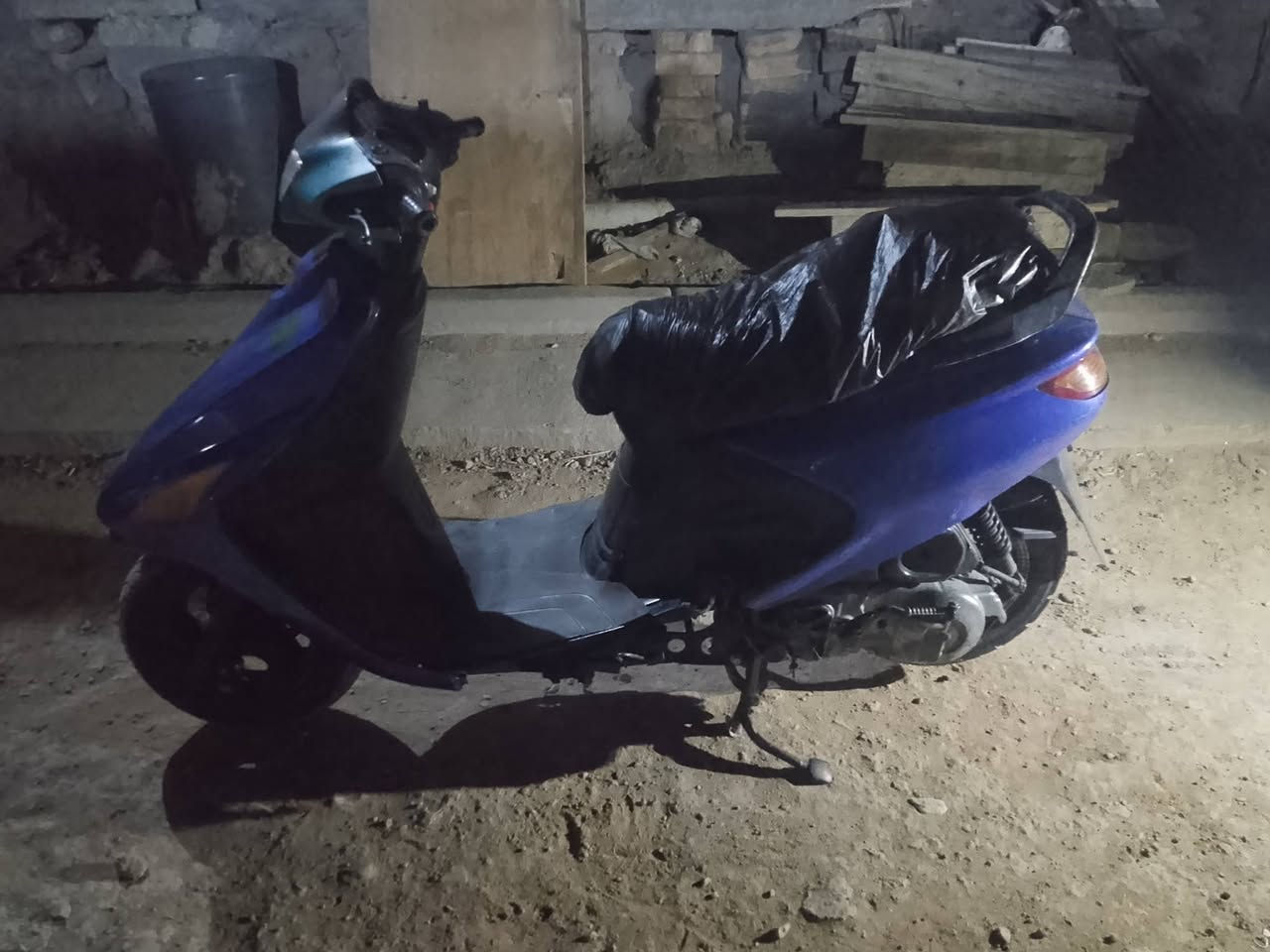 السلام عليكم دراجه للبيع فراشه نظيفه بس بيها خيط بخار قليل سعر 175
بيها مجال شراي تعال خاص رقم ***********
