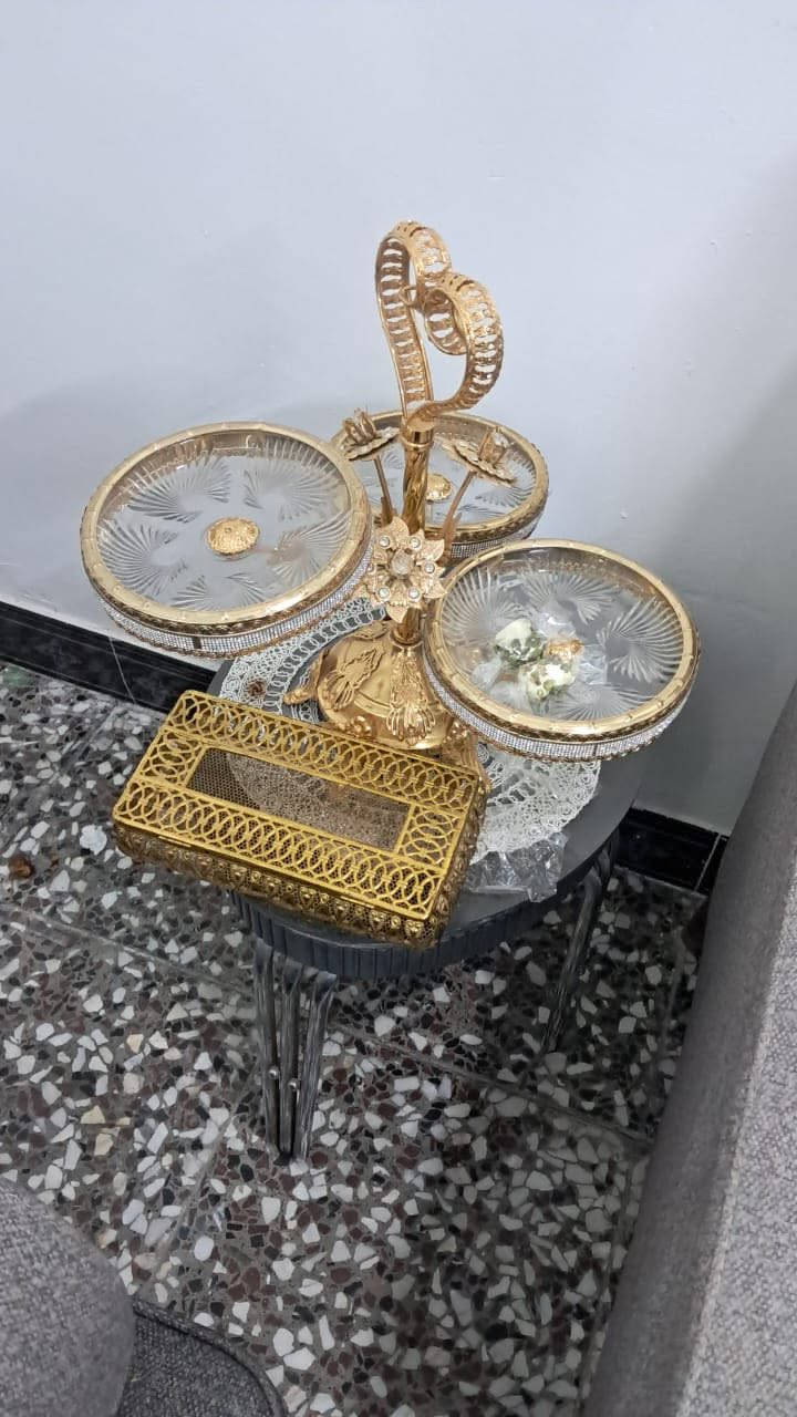 السلام عليكم غراض مال بيت بيعه مستعجله لغرض السفر ولياخذهن شلع اساهله مكاني الزعفرانيه قرب جامع الكيلاني ***********
