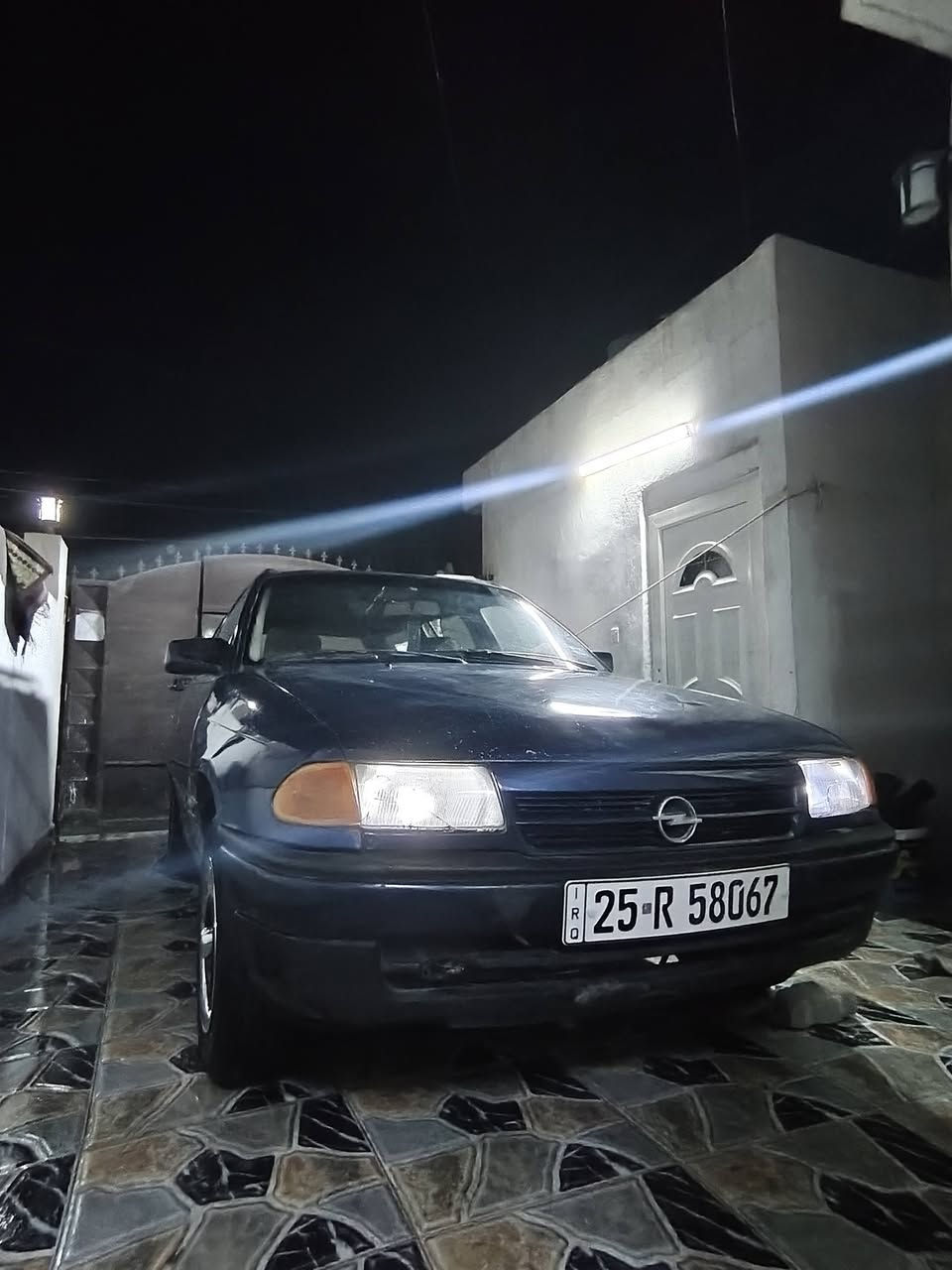 استر موديل ٩٢ محرك ١٦ كير شرط كهربائية كل شغال تايرات جديد دفتر بنزين بي رقم كركوك جديد سيارة جاهز رقم موبايل ***********
