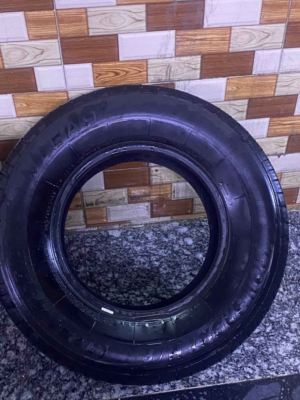 سلام عليكم تخم تايرات يوكن كلش جديد شرط بعده محمبب سعره 280 وبيهم مجال مكاني البصره ***********
