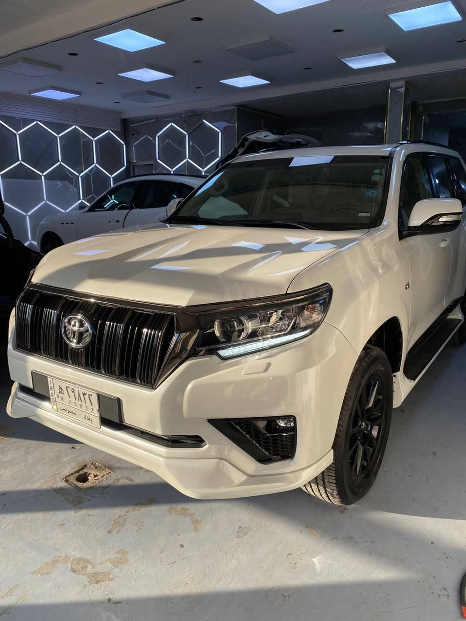 Brado midnight
2021  شركةساز
فئة VX
ماشية 55الف 
مكان المنصور للاستفسار فقط الاتصال
***********
