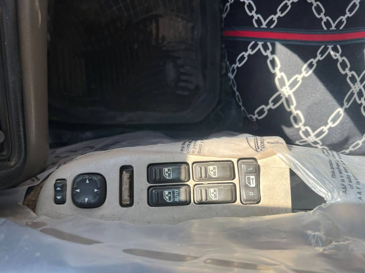 الفينيه 6.برغي تفصيخ. باسعار مناسبه. الزبير المربد القديم ***********
