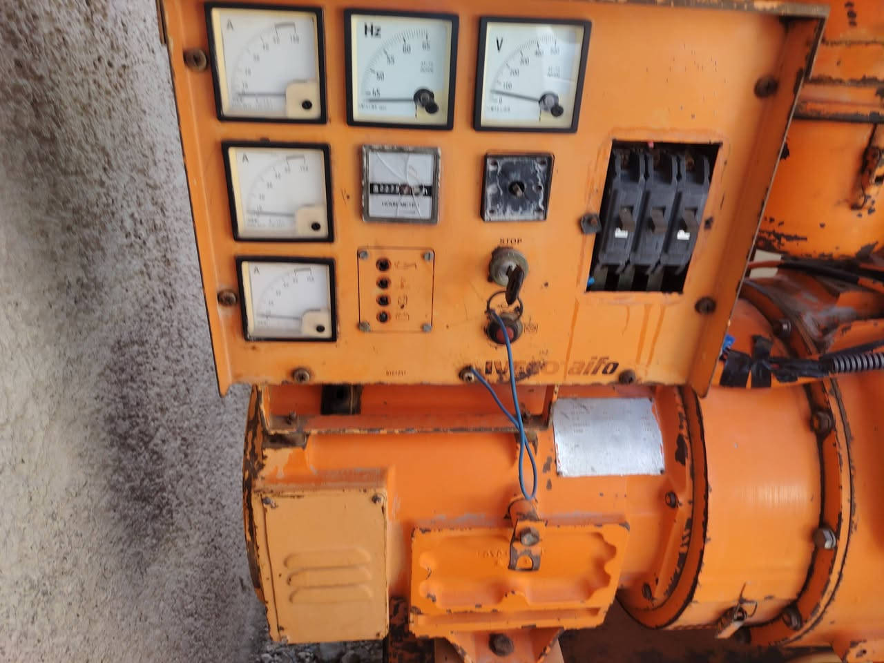 فيات 25 kv مشتغله 2000ساعه للبيع السعر ***********
