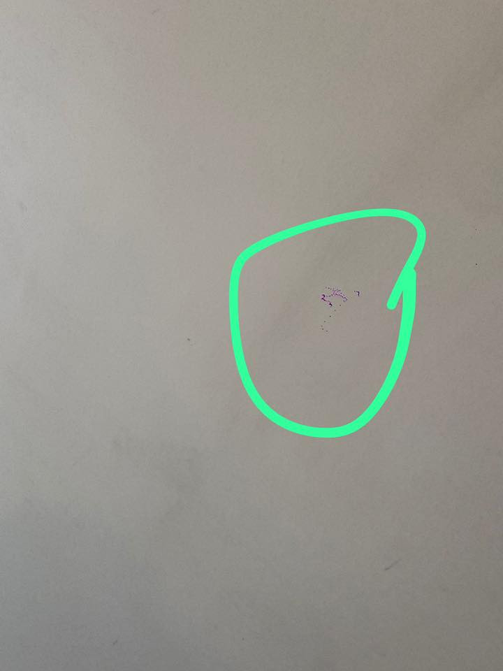 ايفون 15 برو ماكس 
بطارية 91
لون تيتانيوم 
ذاكرة 256
بي فقط نقطة بل كامرة الامامية موجودة بل صور
اريدة مراوس وية s24 الترا
***********
