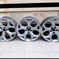 ويل حجم ٢٠ للبيع عدد ٣ بيهن تصليح بسيط  سايز واحد   السعر  ٢٠٠ الف  ٠٧...