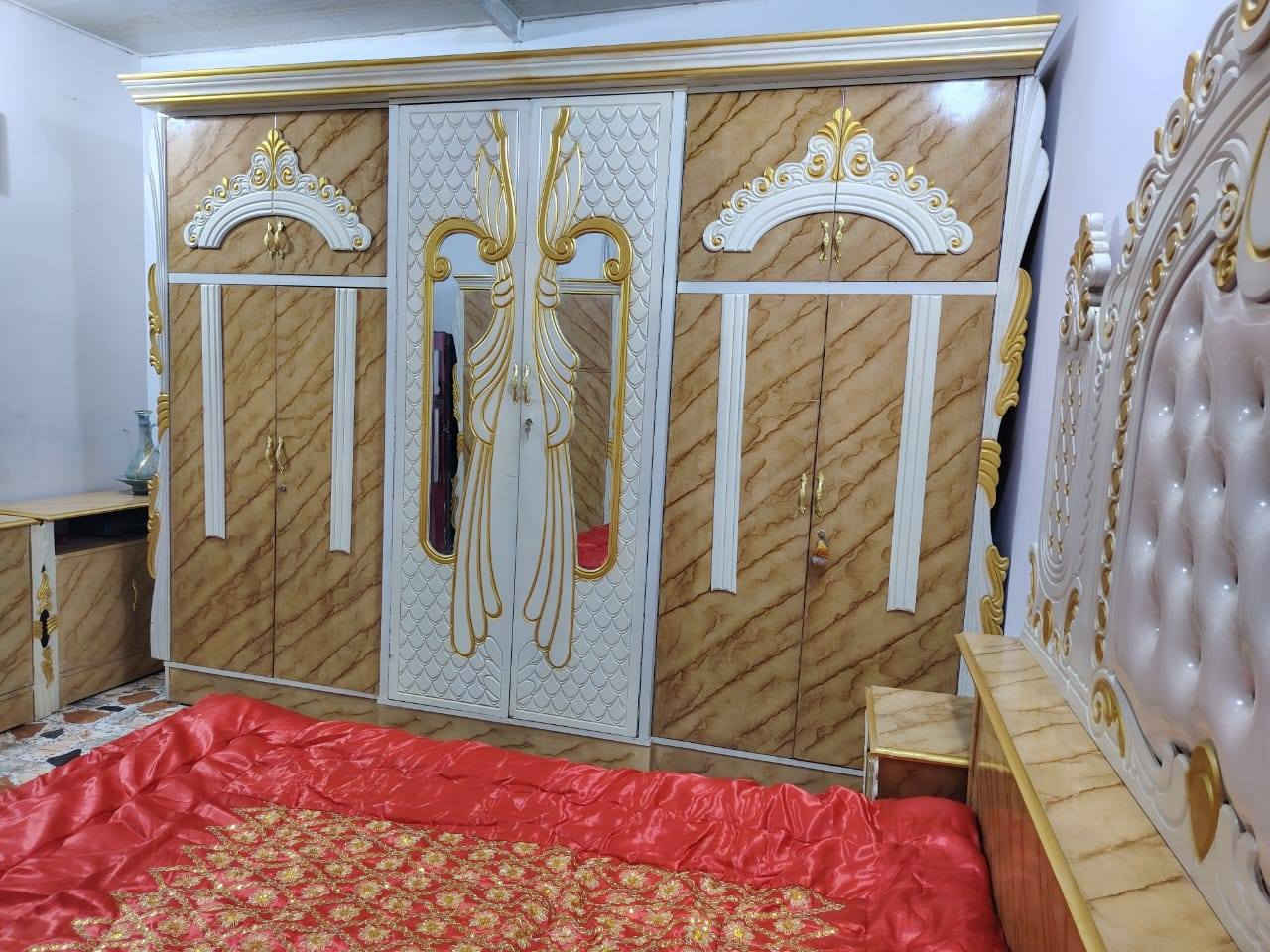السلام عليكم غرفه للبيع صاج رايتها ب 900 وبيها مجال مكانه بغداد المحموديه يراسلني بخير وتدلل***********؟ ***********
