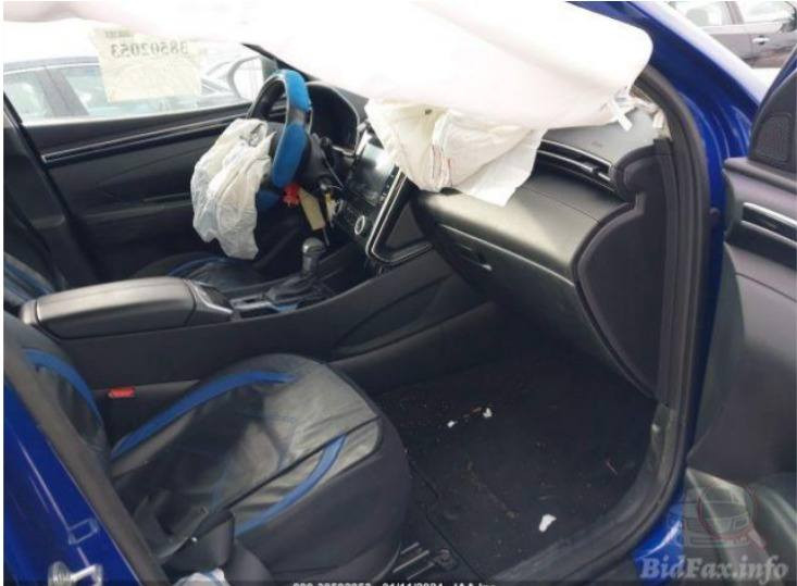 السلام عليكم 
مكلف بالنشر 
توكسان موديل 2022 رقم أربيل  لون ازرق مميز ماشية 33 الف ميل حقيقي محرك 2500 مواصفات أمريكية اعتيادية se تشغيل سويج قطعتين صبغ وصور الحادث مرفقة ضمن الاعلان السعر 16500$ وبها مجال بسيط 
حي الجهاد للاتصال *********** ابو محمد بغداد, العراق
