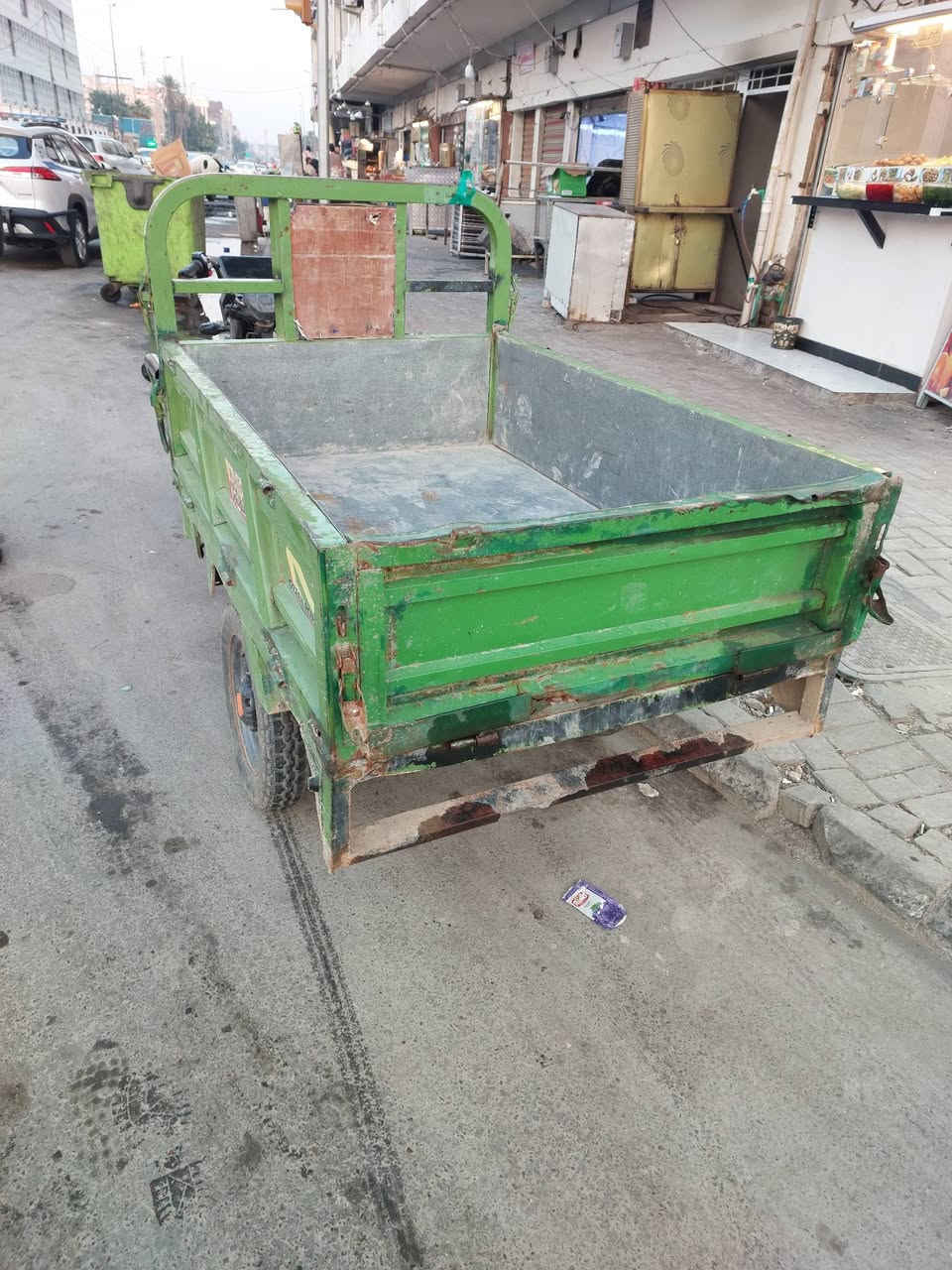 البيع الحجم الوصط مابيه اي نقص بس البكلاتات بطاريات فول تجي تفحص سعر 700 سكن بغداد متواجد خاص او هاذه رقمي ***********
