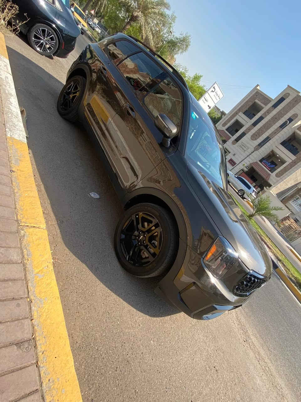 كيا تلورايد مرقم بغداد موديل ٢٠٢٤ لون زيتوني مواصفات XLine فول  ماشيه ٣١ ألف بدون ايرباك ٦سلندر وارد امريكي جاهزه السياره اي نقص مابيها حادثها بدون تبديل بدون صبغ دواخل بدون شاصي صبغ  ربع البنيد وجاملغ ايسر ليبل واحد  السعر ٢٨٢٠٠$ وبيها مجال  موجود بغداد شارع فلسطين للأستفسار ***********
