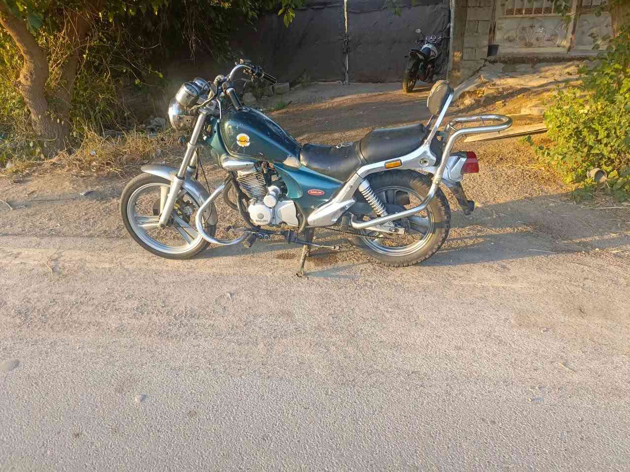 سلام عليكم ماطور دايلم للبيع كهربائيت كله شخاله محرك ناعم بس بيه خيط تبخير كله جديد   اتصل ودلل ***********
