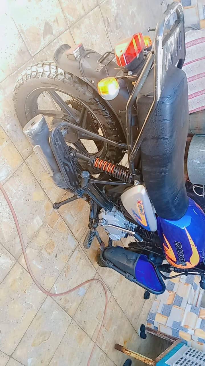السلام عليكم دراجه بوكسر مديل 22نازله ب23نضيفه فول مفتوحه شركه شرط شركه غراضه كله الدراجه ممتعوبه ابد اشتغل بيه كاشير اروح وجي بيه الدراجه للبيع 2250مليونين وربع وبيه مجال للطيبين خابر ودلل***********
ملاحضه الدراجه:الدراجه ممتعوبه ابد صاره فتره مضمومه بلبيت
