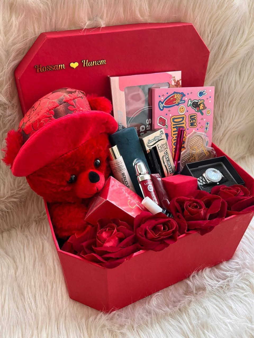 مرحبا
اذا تريدون هدايا نسائية و رجالية متوفر عندي 
دخلولي خاص و ادزلكم الصور لان ما ناشرة كلشي بالصفحة
و إذا تحبون اسويلكم بوكس حسب الطلب اخلي بي شغلات من اختياركم
و موجود طباعة صور على لوحات و كوب و هودي


**إذا كنت صاحب هذا الإعلان وتريد حذفه لأي سبب، رجاءا أرسل رسالة إلى الدعم الفني**