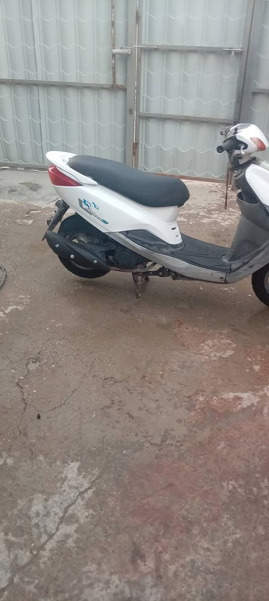 بريز كابريتر سرعه 140 درجه جديده لوك كل بلادي اي نقص ما بيه درجه فول مكان بغداد المشتل سعر 650  رقم الهاتف ***********
