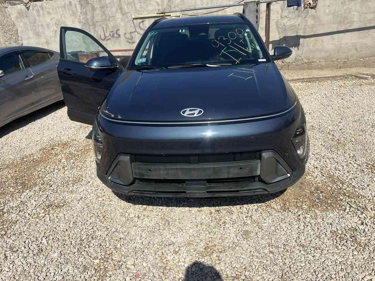 السلام عليكم  … كونا موديل 2025 فور ويل
منفيست باسمي 
دخول جديد 
حادثها كلش بسيط بدون تبديل وبدون صبغ فقط بخشم البنيد شوية ضرر ولسة ما مصبوغ والباقي كفالة 
السيارة جاهزة من كلشي وما بيها اي نقص 
مكان السيارة بابل/ الحلة
سعرها 170 
***********
