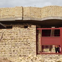 خلفه بناء متفرغ بليوميه قطعيه على الدبل بلوك عگاده خابر وتدلل 07712636...