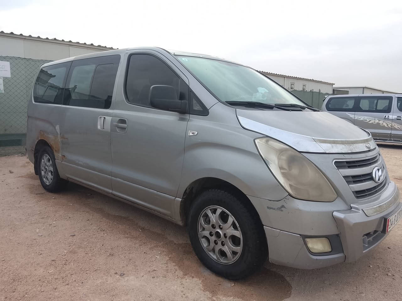 السلام عليكم
ستاركس موديل 13 اصل معلايه 18

مرمزه سنويه وشاصي وتكمه وقرص 

تقره كله 18 شرط التحويل 

سياره جاهزه 

مكفوله مكينه كير حداده 

تبريد تخم تاير كهربائيات كله شغاله

درع خلفي شاشه 

سياره بيه صبغ وبيه جاملغ يرادله صبغ

رقم بصره نكليزي 

سنويه مجدده 2031 بسمي تحويل ثاني يوم

مكاني بصره كرمه علي 

للاستفسار ***********

***********
السياره بيه خط بلرميله
