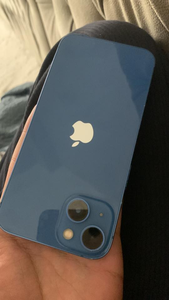 ايفون 13 مبدل بس بطارية 100 والباقي مكفول السعر 360 مكاني بغداد بسماية او مراوس بايباد مني 6 (***********)
